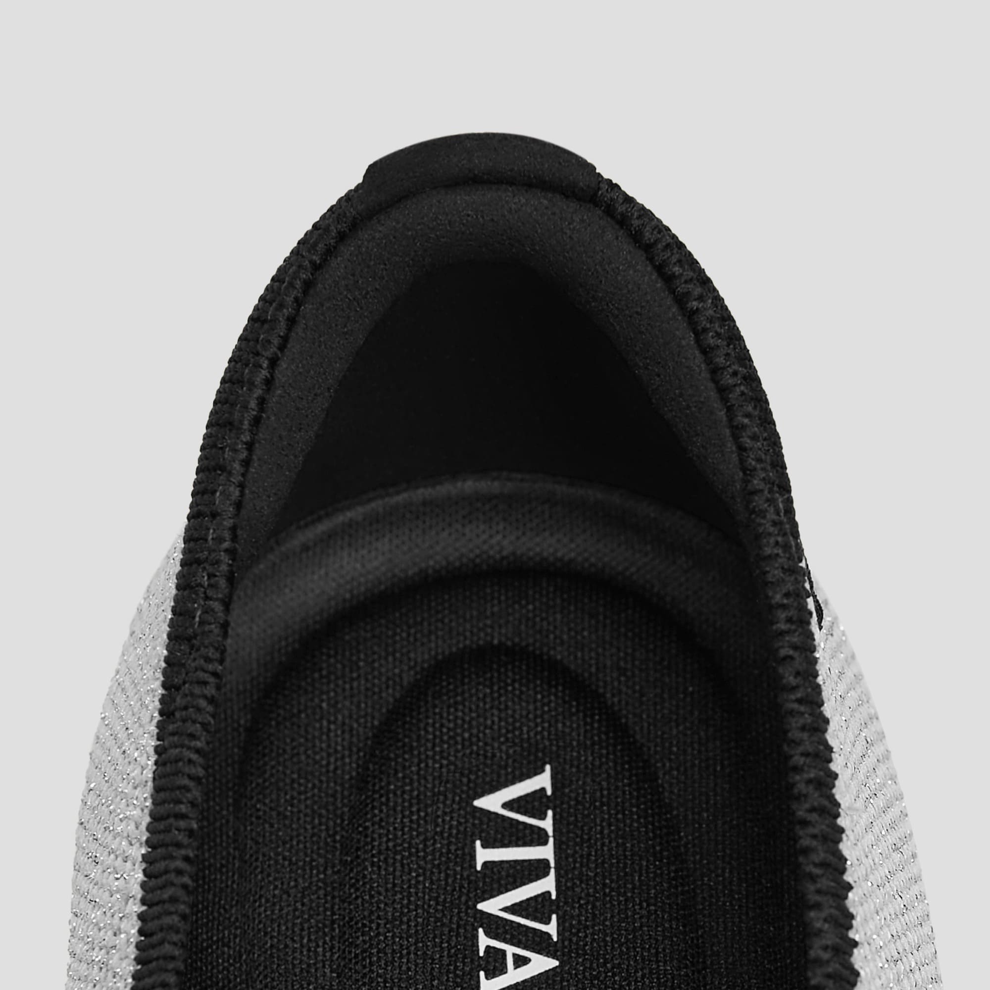 Addriane] ポインテッドトゥ リボン付き フラットシューズ – VIVAIA JAPAN