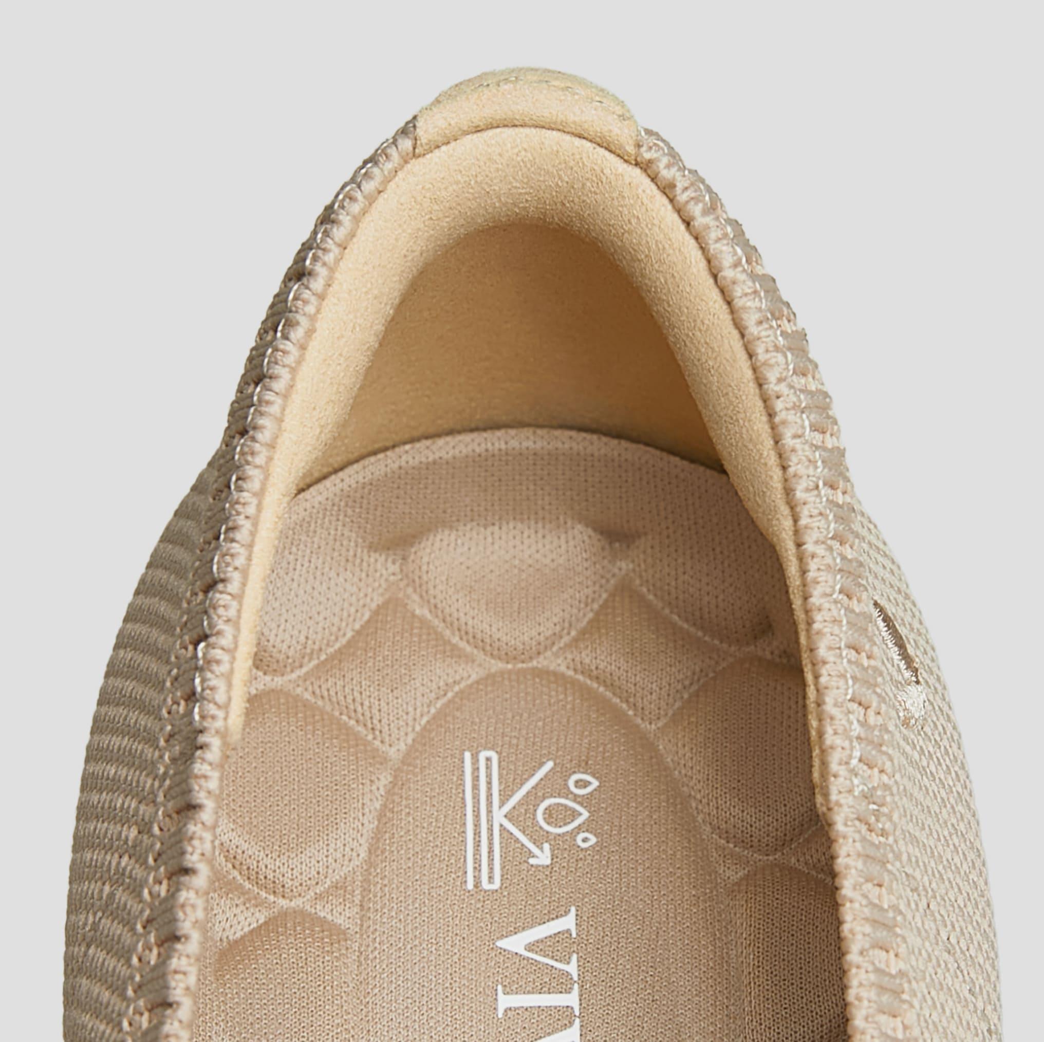 Aria Walker 超撥水] ポインテッドトゥ 超軽量 厚底 フラットシューズ