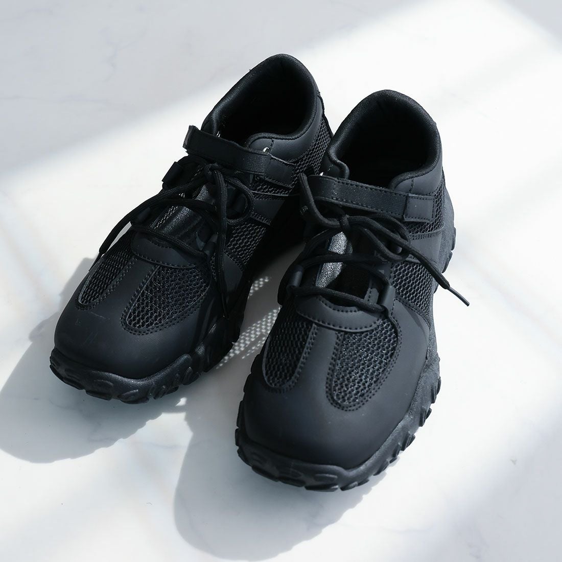 2026年春新色追加】柔らかソールレースアップベルトスニーカー ｜靴