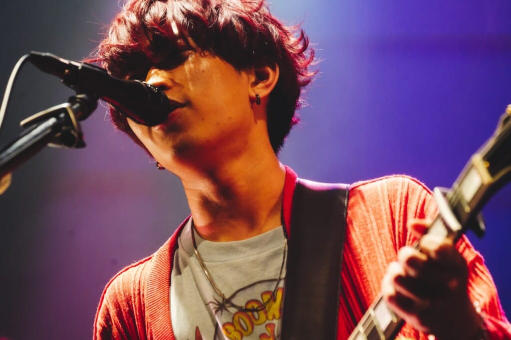 路上ライブで話題のシンガーソングライター、きゃない 初の東京・大阪