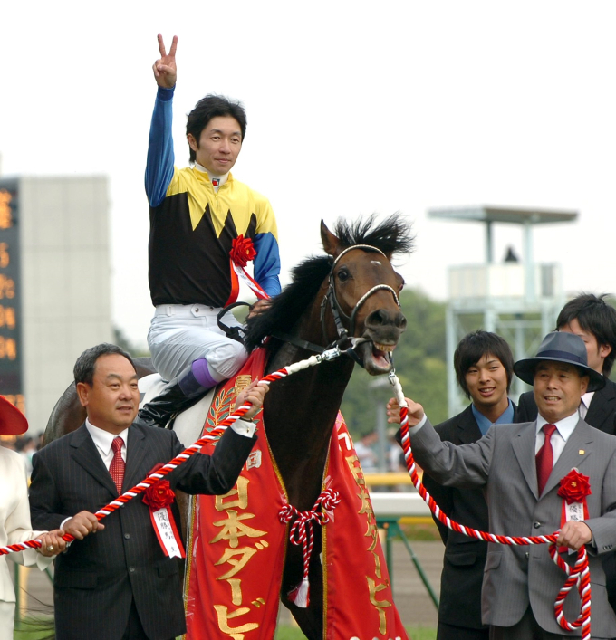 2005年日本ダービー 武豊が見せた“ピースサイン”のワケ（ニッポン放送