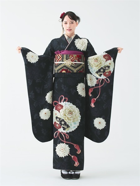 正絹振袖レンタルセット 牡丹菊薬玉(黒)【和風館ICHI】