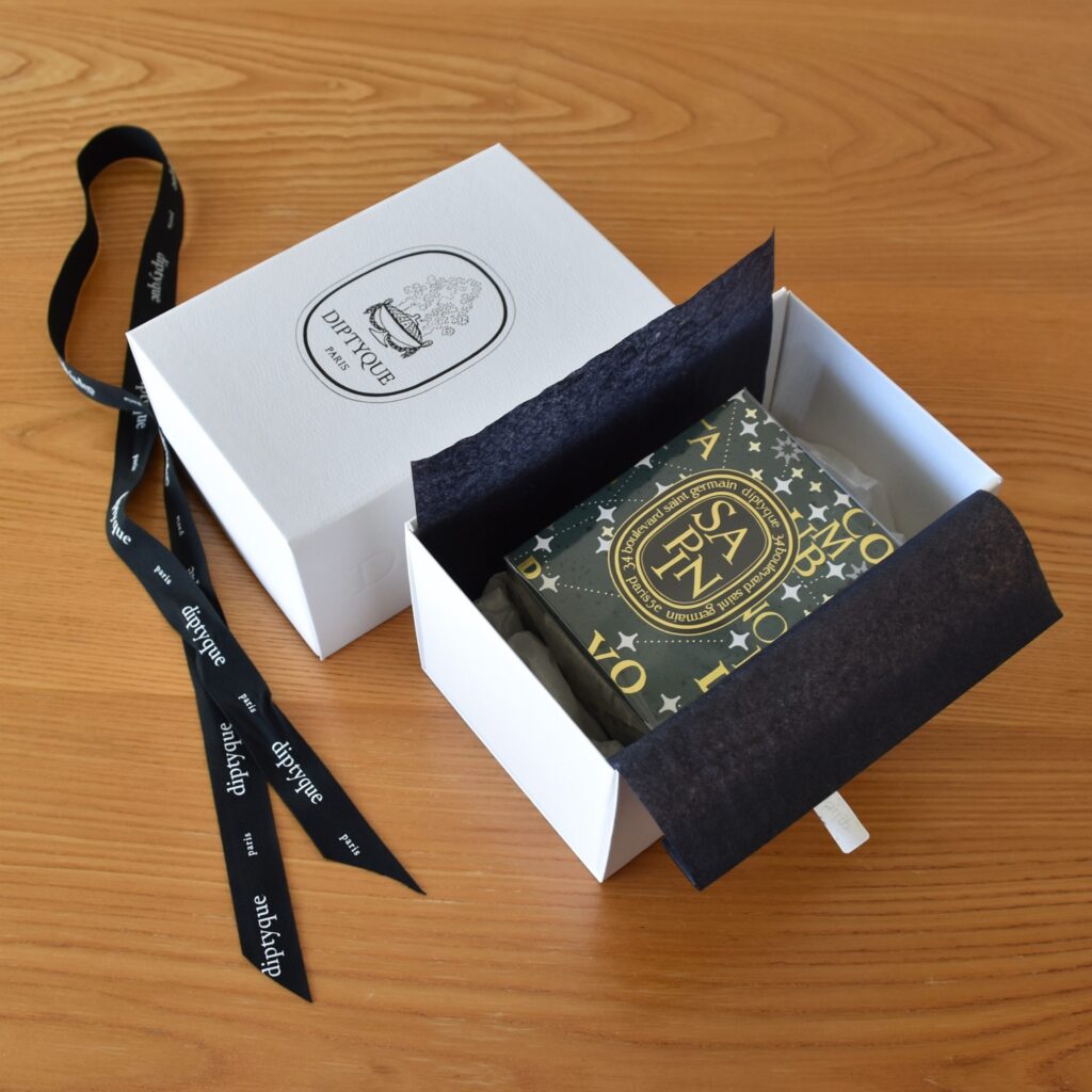 Diptyque 】キャンドルとチャーム【 Holiday Collection 2022 】わが家