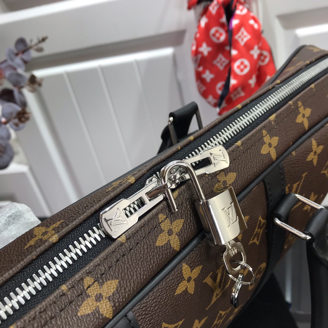 ルイヴィトン ビジネスバッグ メンズ Louis Vuitton ポルト ドキュマン
