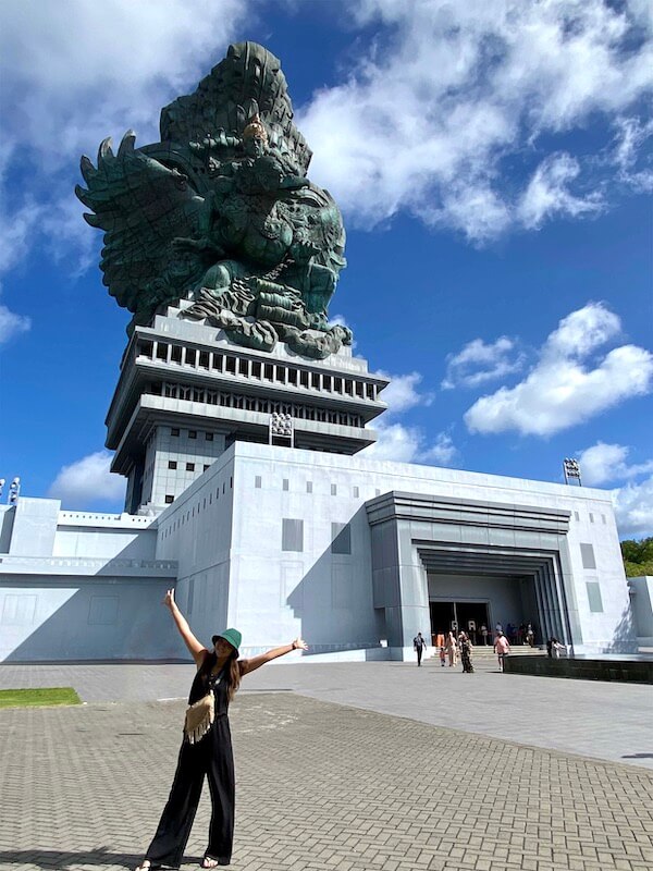 バリ島の観光スポット【GWK】料金・見所・巨大像について徹底解説