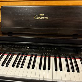 Yamaha Clavinova 88-Key Digital Piano-Hammer Action-Gallery