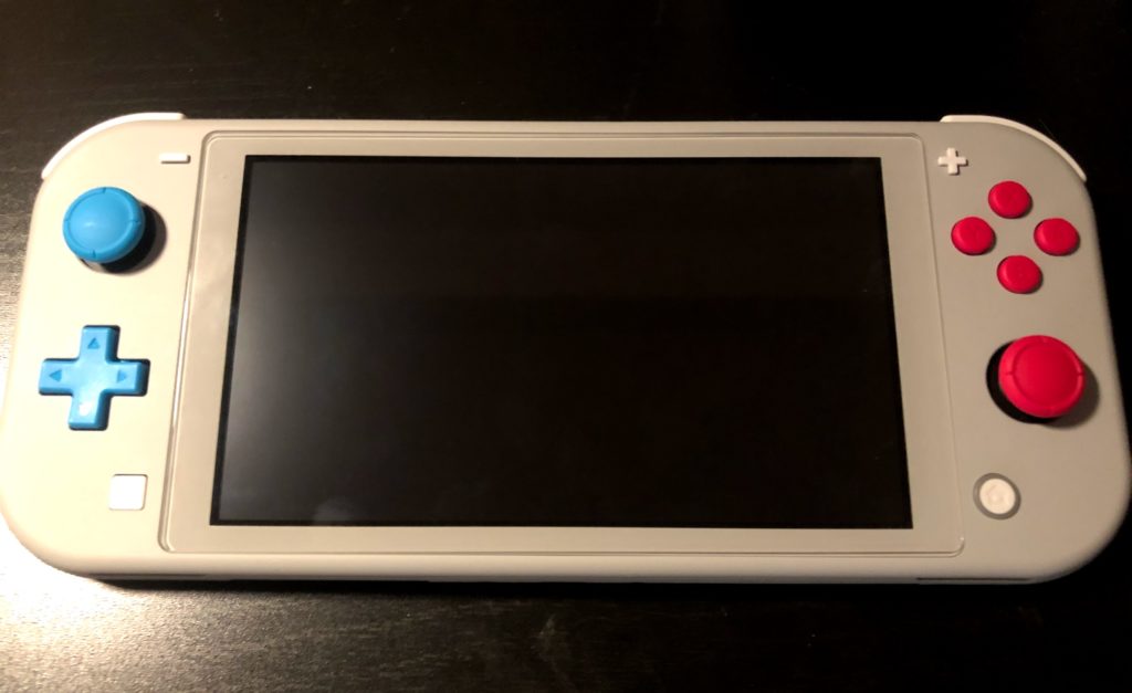 Nintendo Switch Lite(ザシアン・ザマゼンタ)レビュー: 遊びの幅と