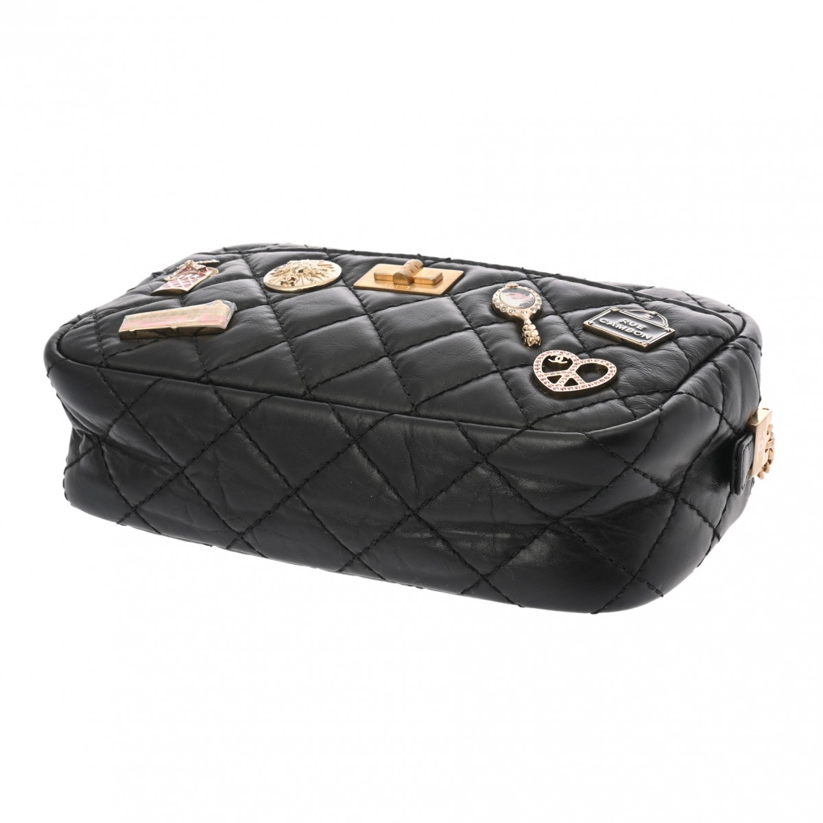 シャネル 2.55 マトラッセ チェーンショルダー カメラバッグ アイコン