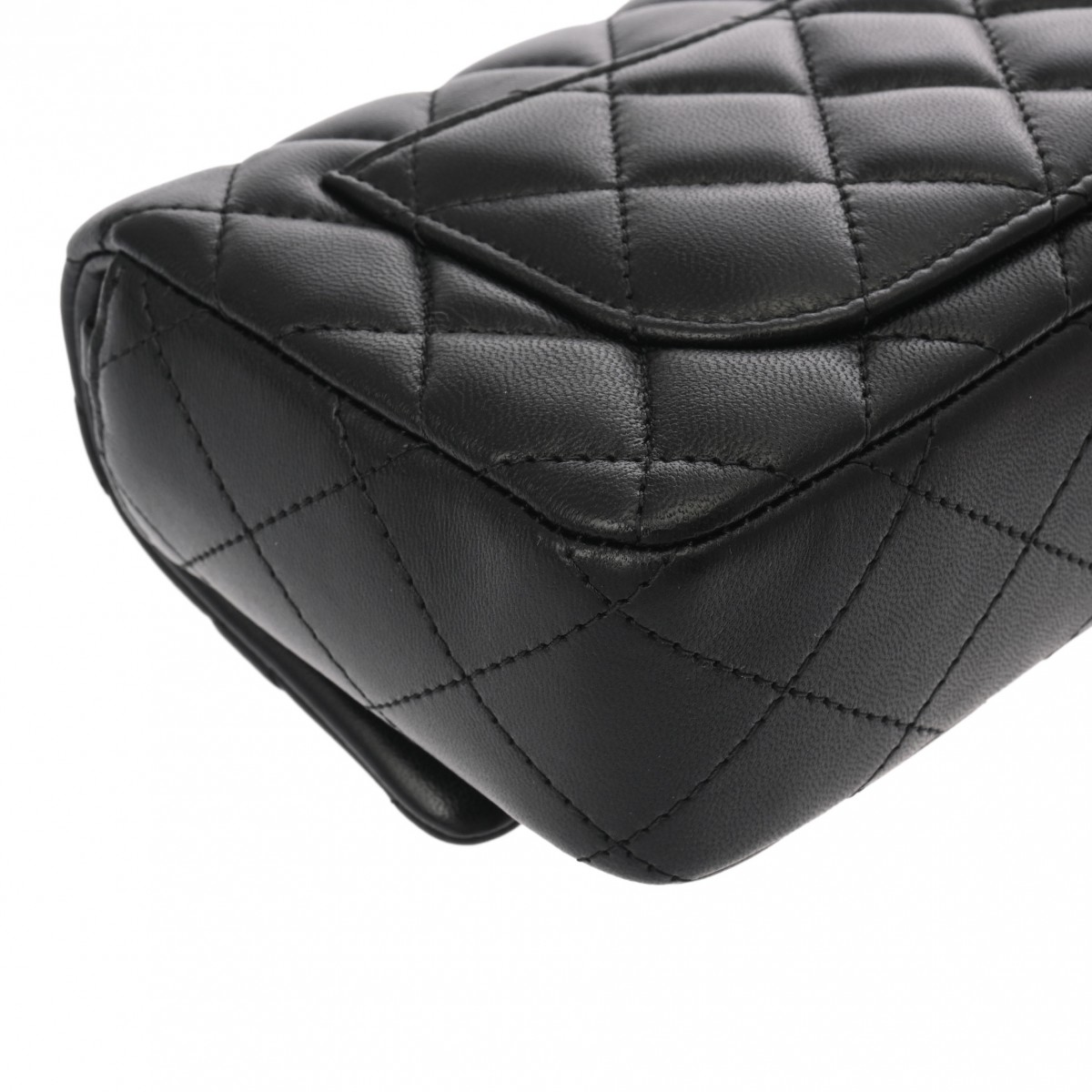 シャネル マトラッセ ミニ フラップバッグ ブラック AS5219 ラムスキン