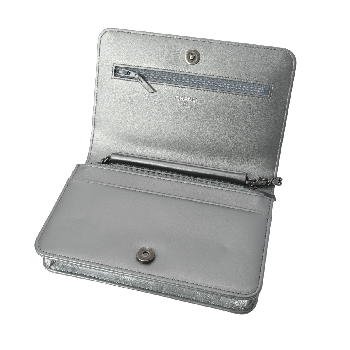 シャネル チェーンウォレット チェーンロゴ シルバー カーフ