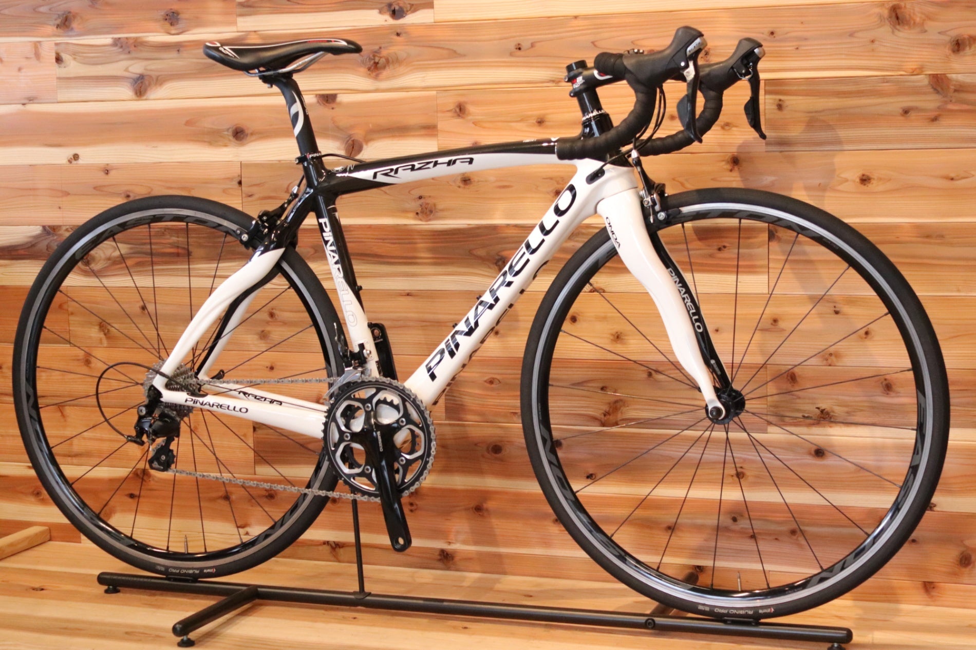 ピナレロ PINARELLO ラザ RAZHA 2016モデル 465サイズ シマノ 105 5800