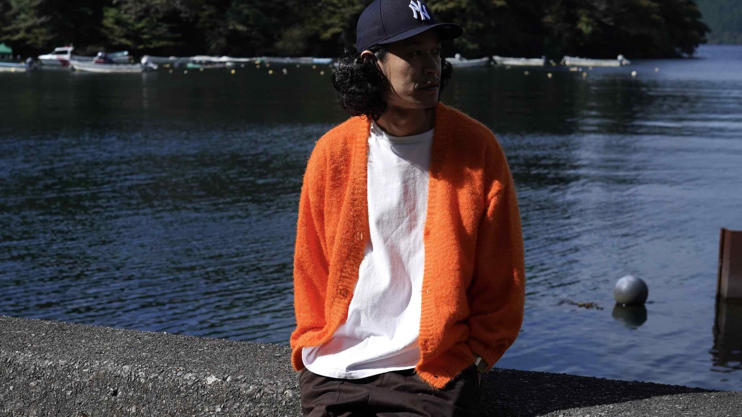 ウェドストアが手がけるコネットの新作は、80年代の雰囲気を纏った3色