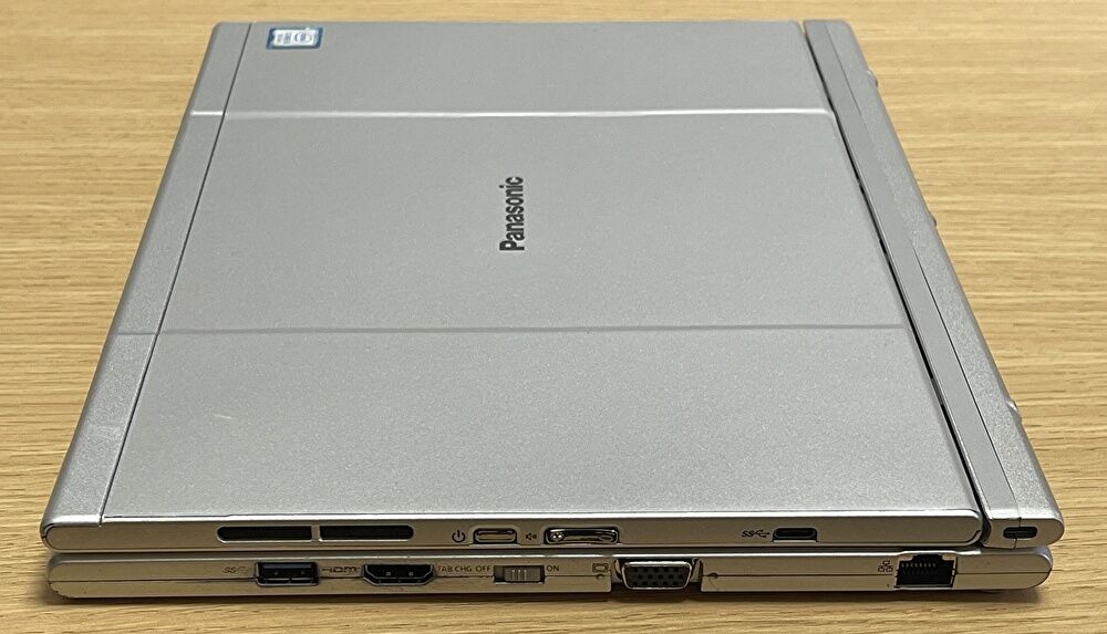 Let's note CF-XZ6 実機レビュー、12インチ アスペクト比 3 : 2の縦長