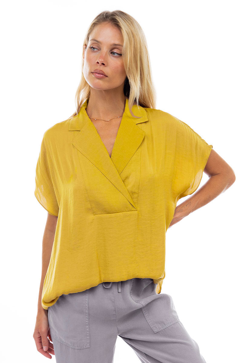 Short Sleeve Convertible Collar Blouse – Naked Zebra Wholesale