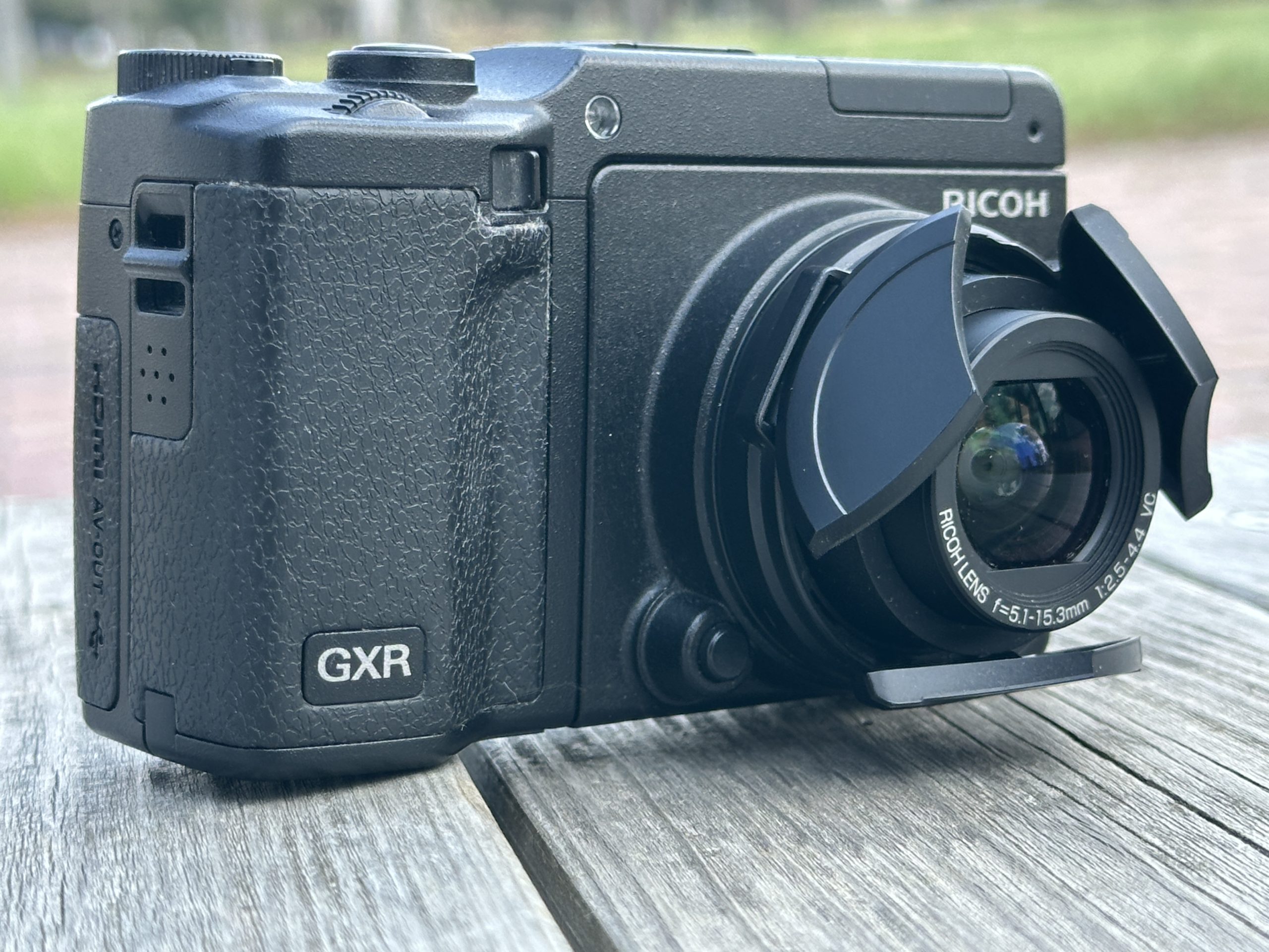 デジカメ じゃんぱら店員によるコラムです。 オールドデジカメの逆襲