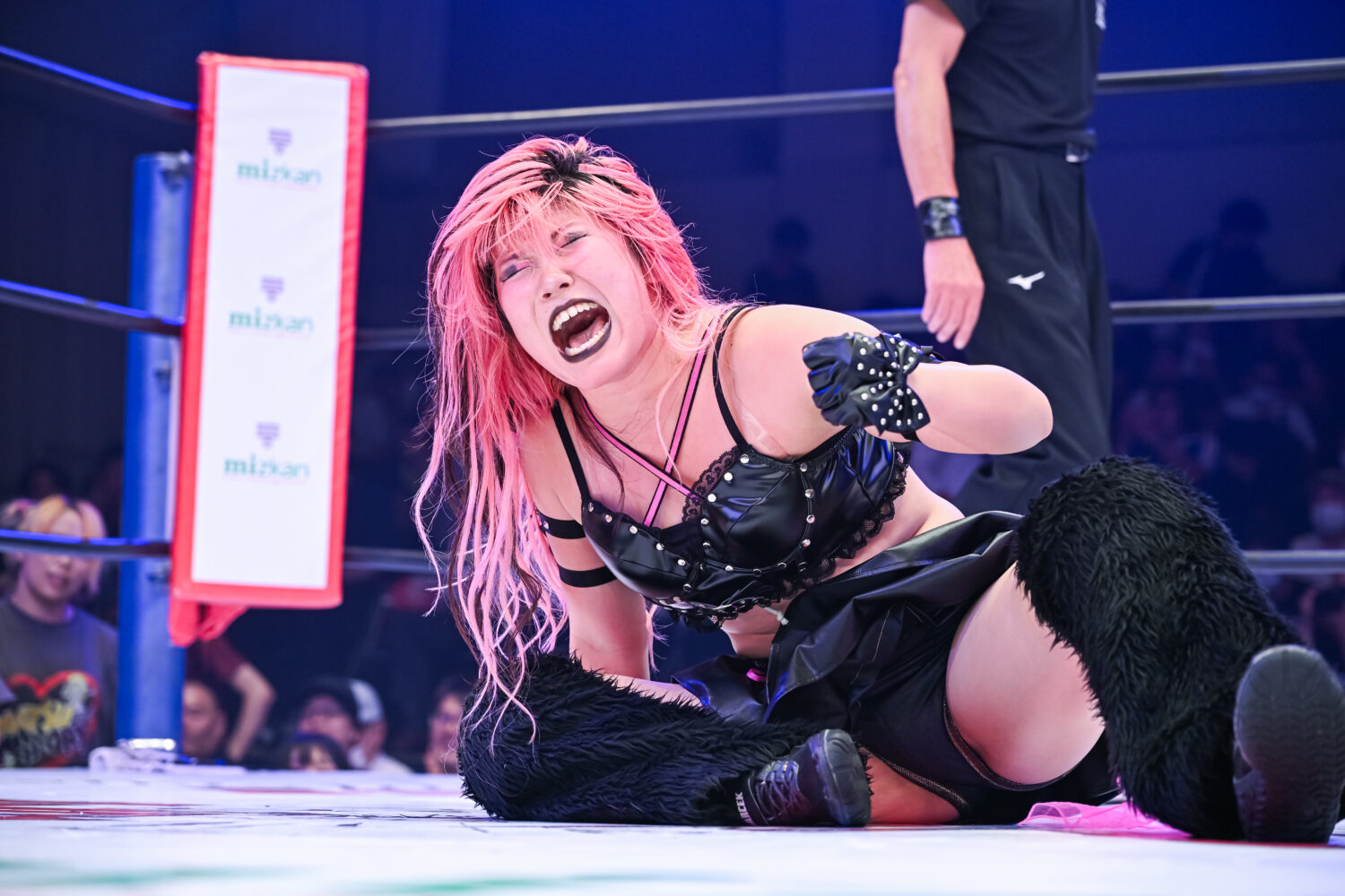 渡辺桃 5☆STAR GP 優勝Tシャツ XL スターダム H.A.T.E 渡辺桃 5