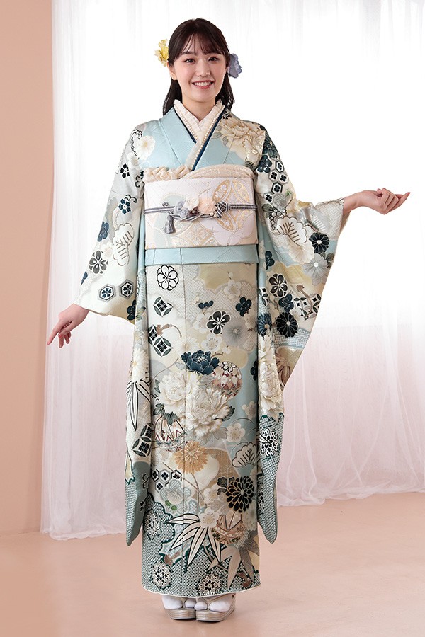 優雅に咲く彩華な振袖-KR-705｜振袖ギャラリー｜浜松市で成人式の振袖