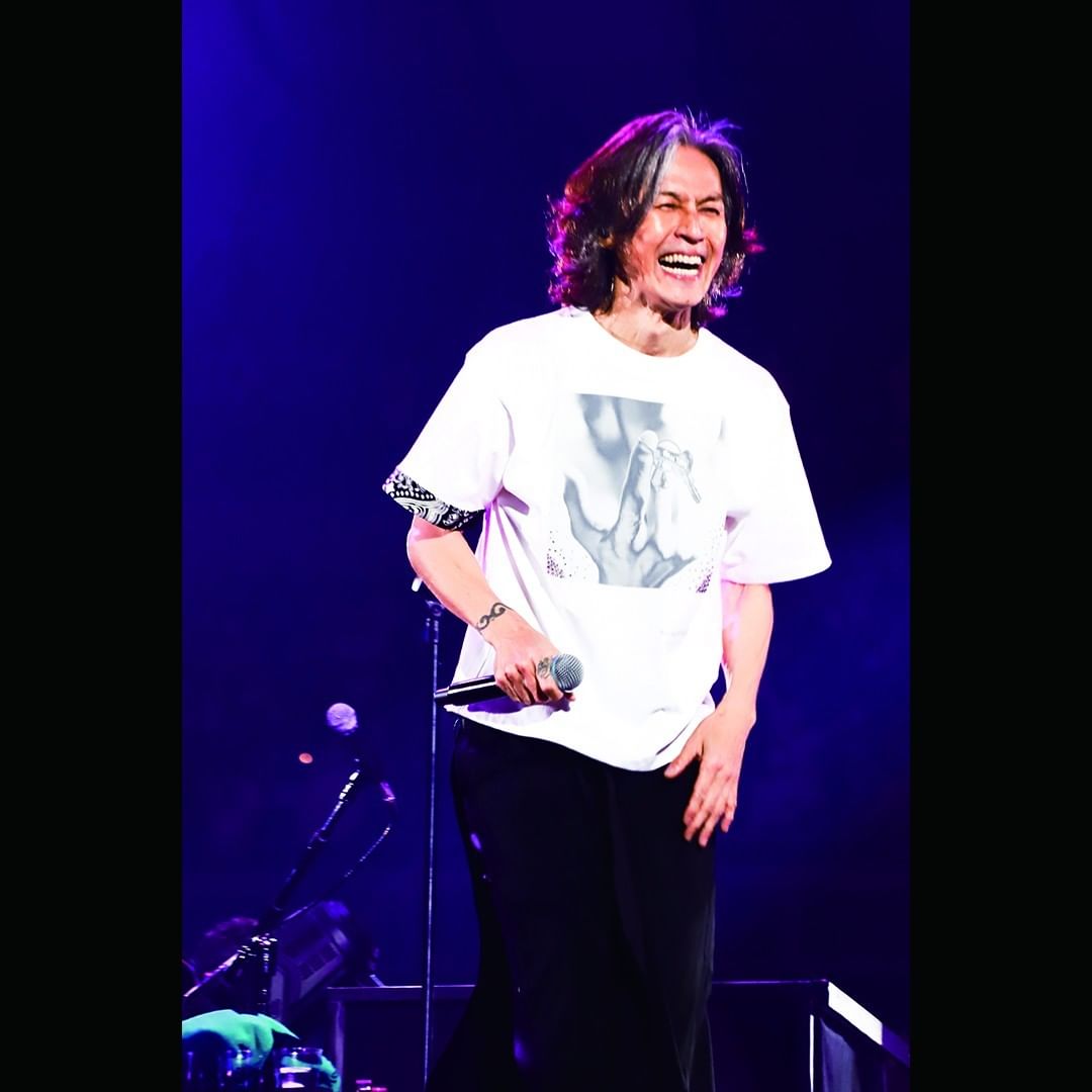 稲葉浩志 en3.5のアンコールはヨウジヤマモトのパンツとコンバース