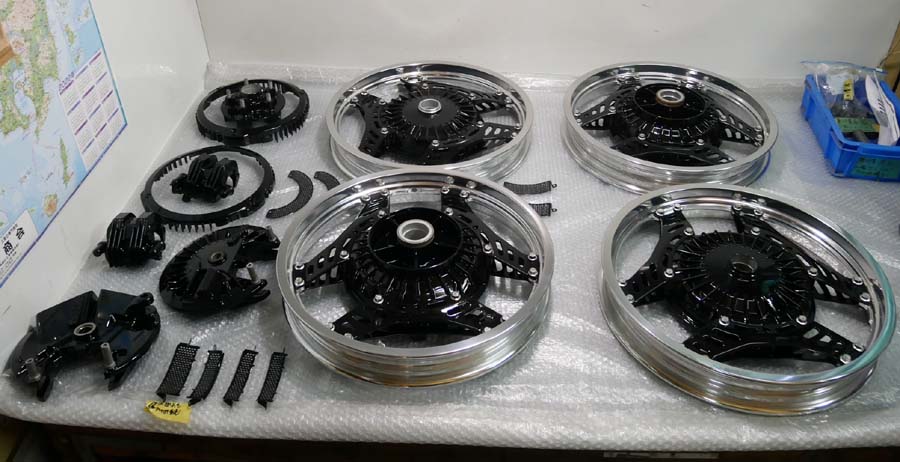 HONDA二輪CBX-400Fアルマイトコムスターホイール分解パウダーブラック