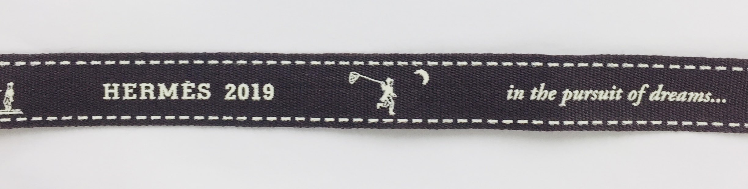 毎年変わるエルメスのリボン | ブランドの宅配買取・通販【7yorku】