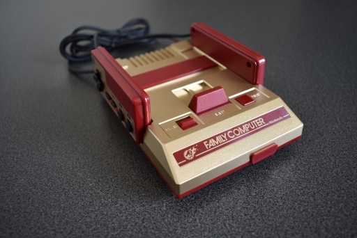 ジャンプのゲームを20本収録。本日発売「ニンテンドークラシックミニ