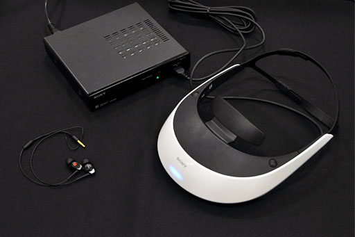 ソニー，720p＆立体視対応ヘッドマウントディスプレイの新型「HMZ-T2