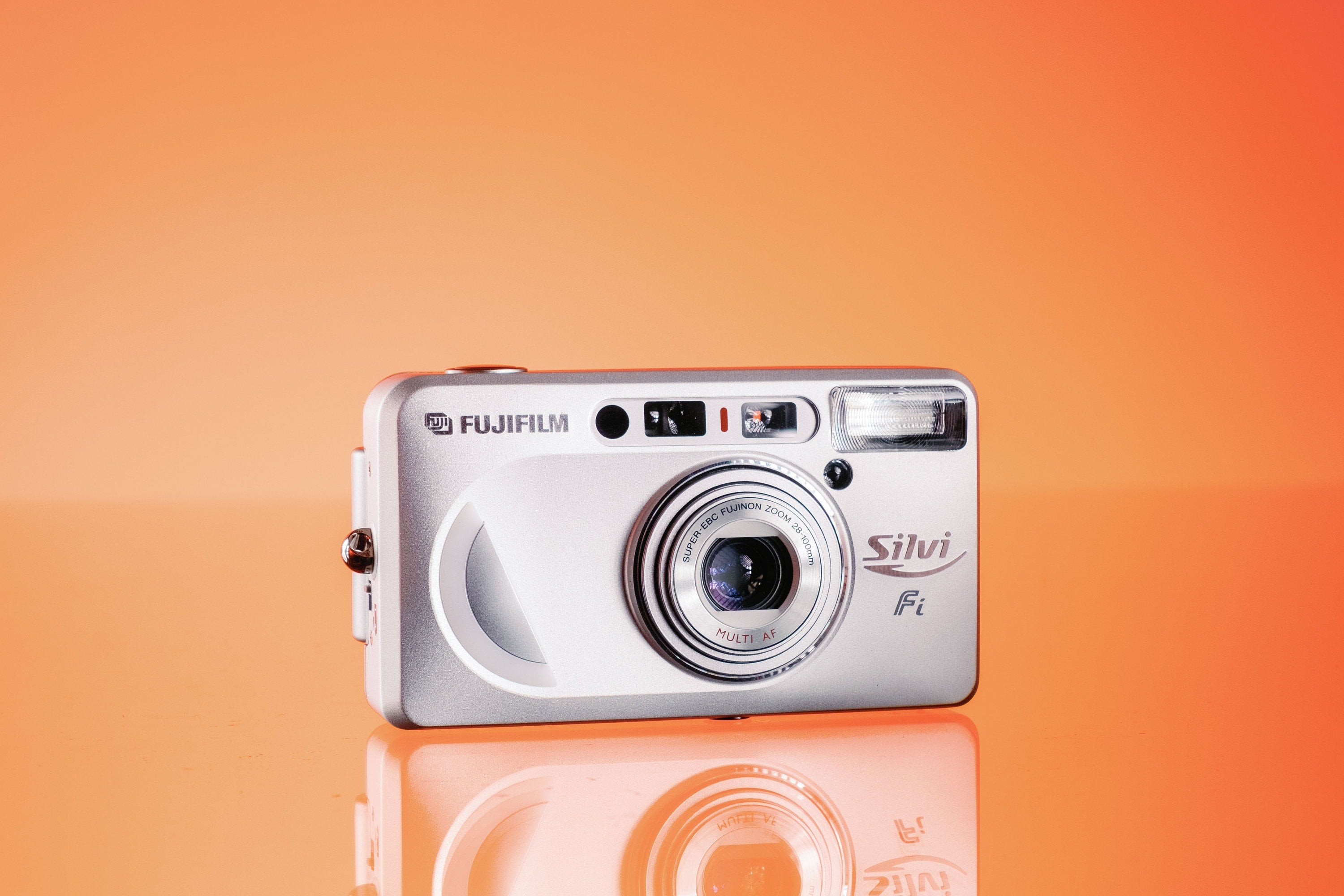 Fujifilm Silvi Fi 35mm Point and Shoot camera - New old stock