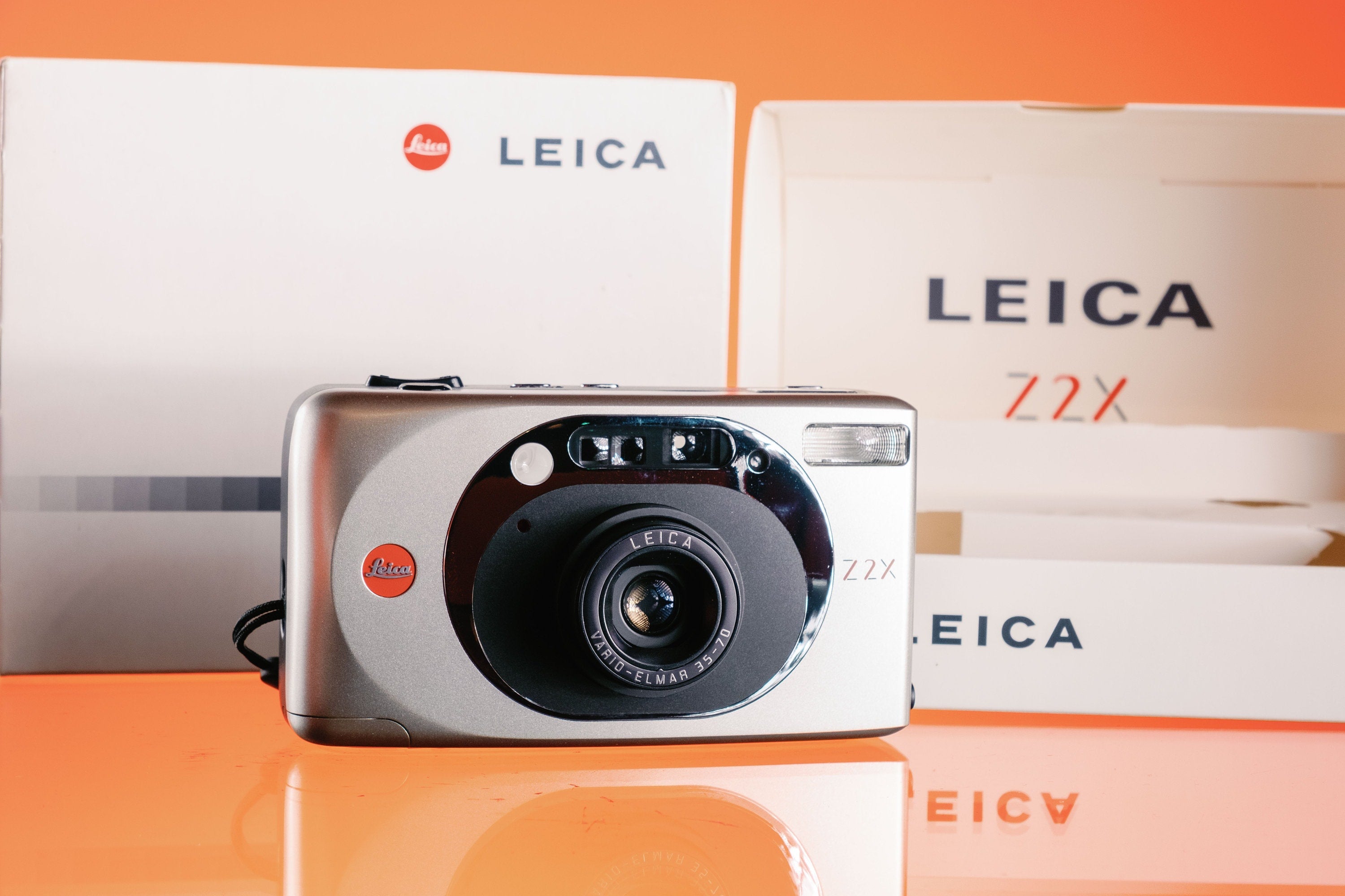 Leica Z2X Databack 35mm Point and Shoot Film Camera New