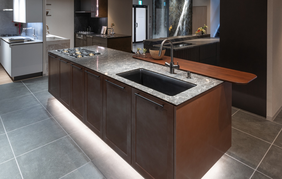 6003 Coastal Grey オープンキッチン ワークトップ