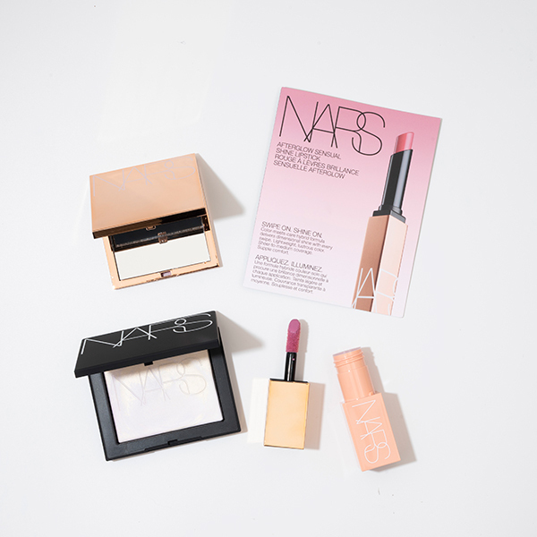 cosme SHOPPING限定】プリズマ&リキッドブラッシュキット / NARS