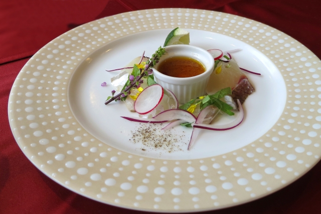 宮中晩餐会】食事から飲み物・おもてなしワインの解説｜マイワインルート