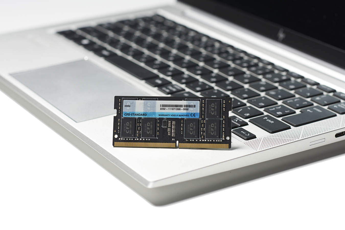 D4N2666CS-16G | CFD Standard DDR4-2666 ノート用メモリ 1枚組 16GB