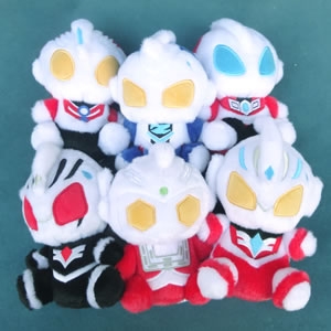 ウルトラマングッズ M78ウルトラマン ふわふわお座りぬいぐるみ