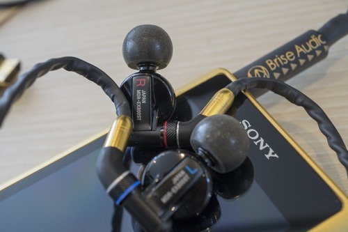 プロフェッショナル仕様イヤホン「MDR-EX800ST」を、MMCX化して