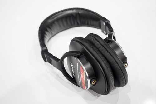 スタジオモニターヘッドホン「MDR-CD900ST」を、魔改造！両出し