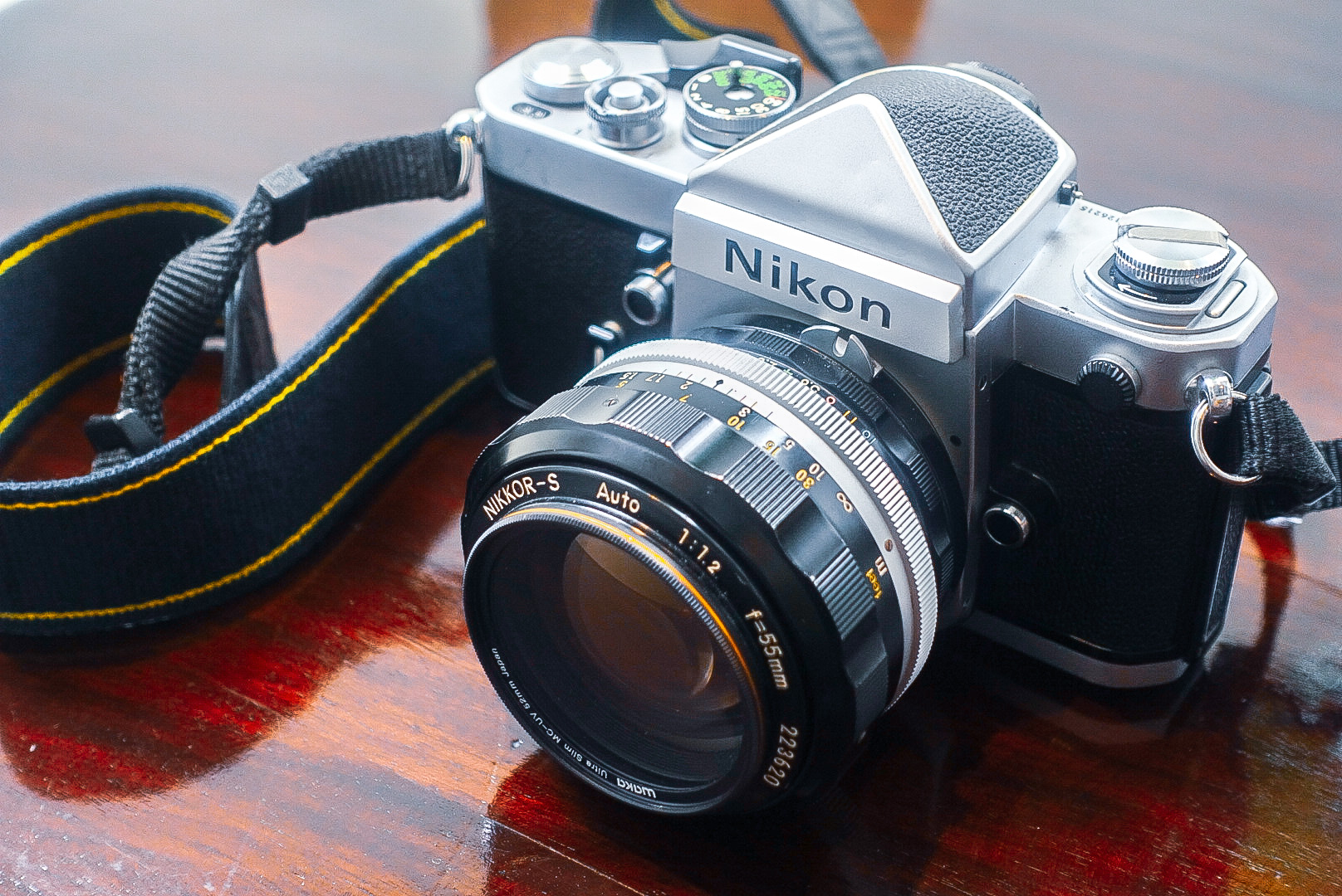 初心者が撮影してわかったニコンF2とは？レンズはNikon New NIKKOR