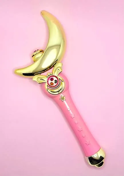 懐かしのセーラームーンアイテム「ムーンスティック」の魅力 | カート
