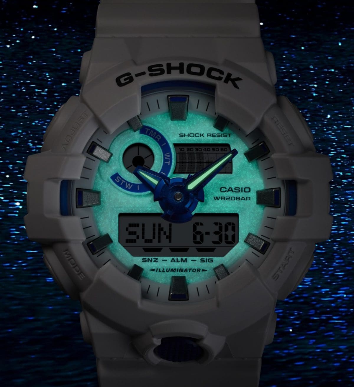 GA700HDS-7A | G-SHOCK ANALOG-DIGITAL White | CASIO