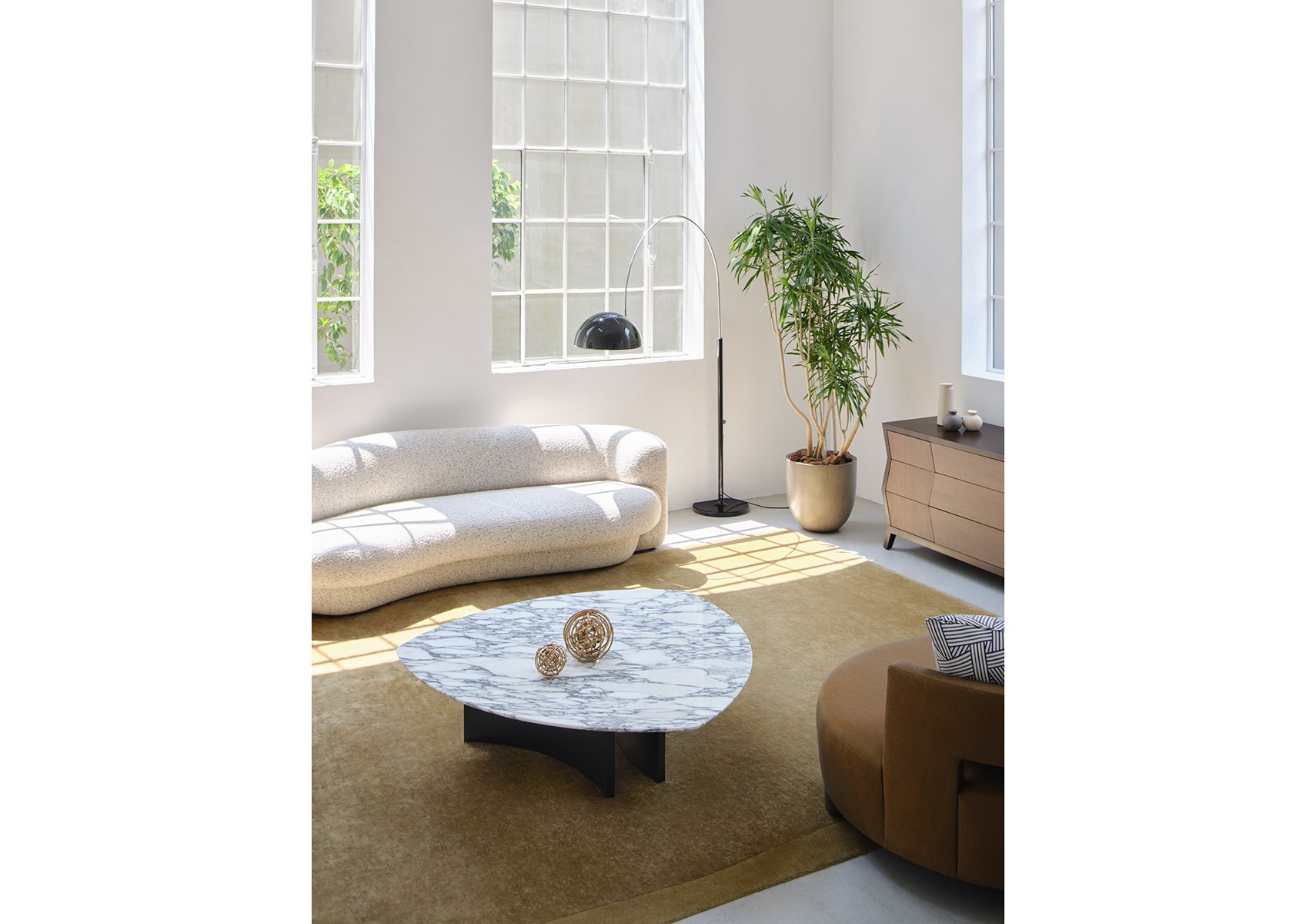 ixc. （カッシーナ）SYDNEY シドニー ローテーブル|カッシーナ