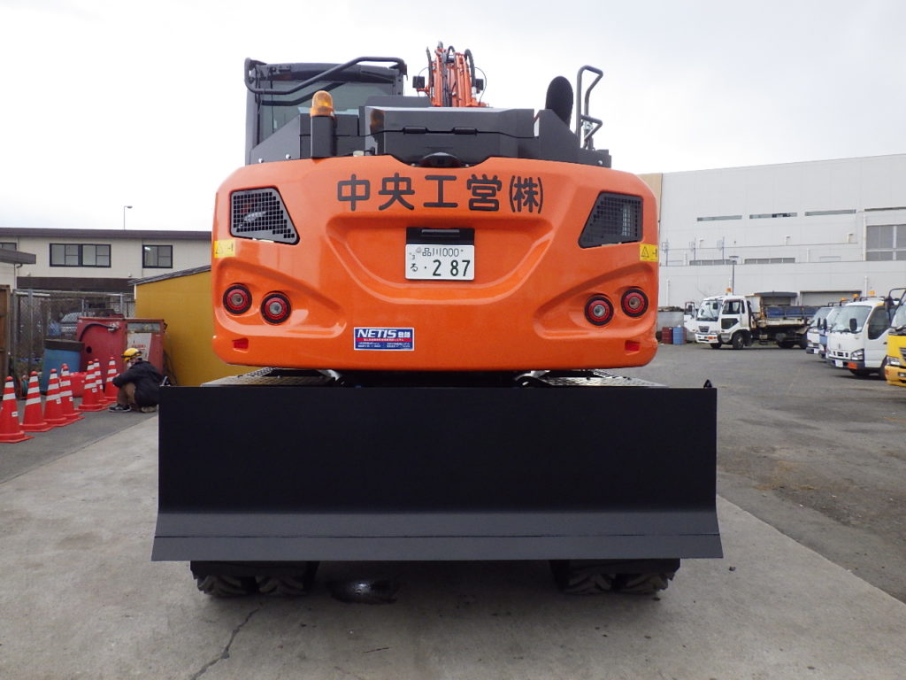 重機の導入(日立バックホウ) | 中央工営株式会社