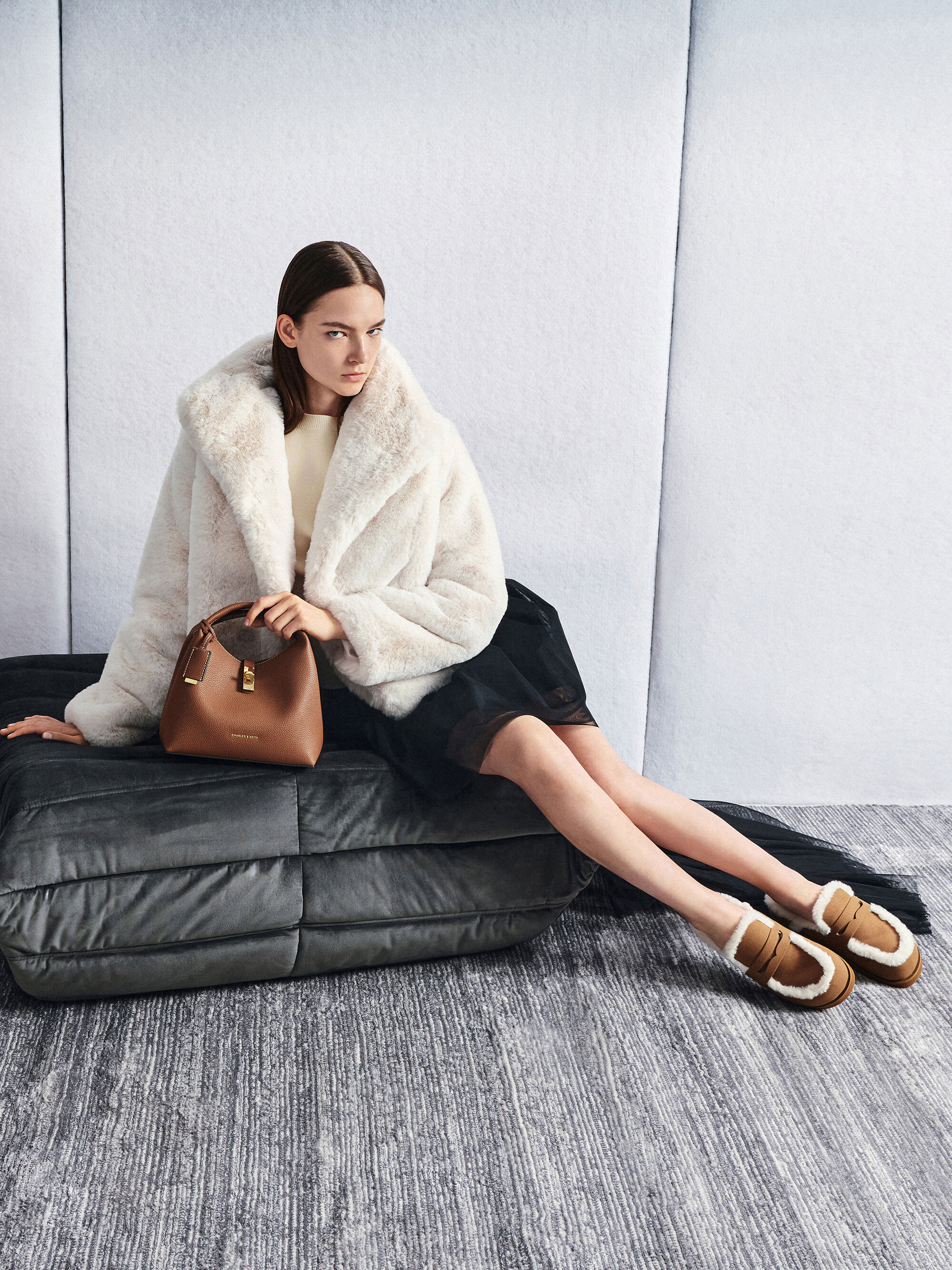 Chance チャンス メタリックアクセントバケットバッグ - チョコレート