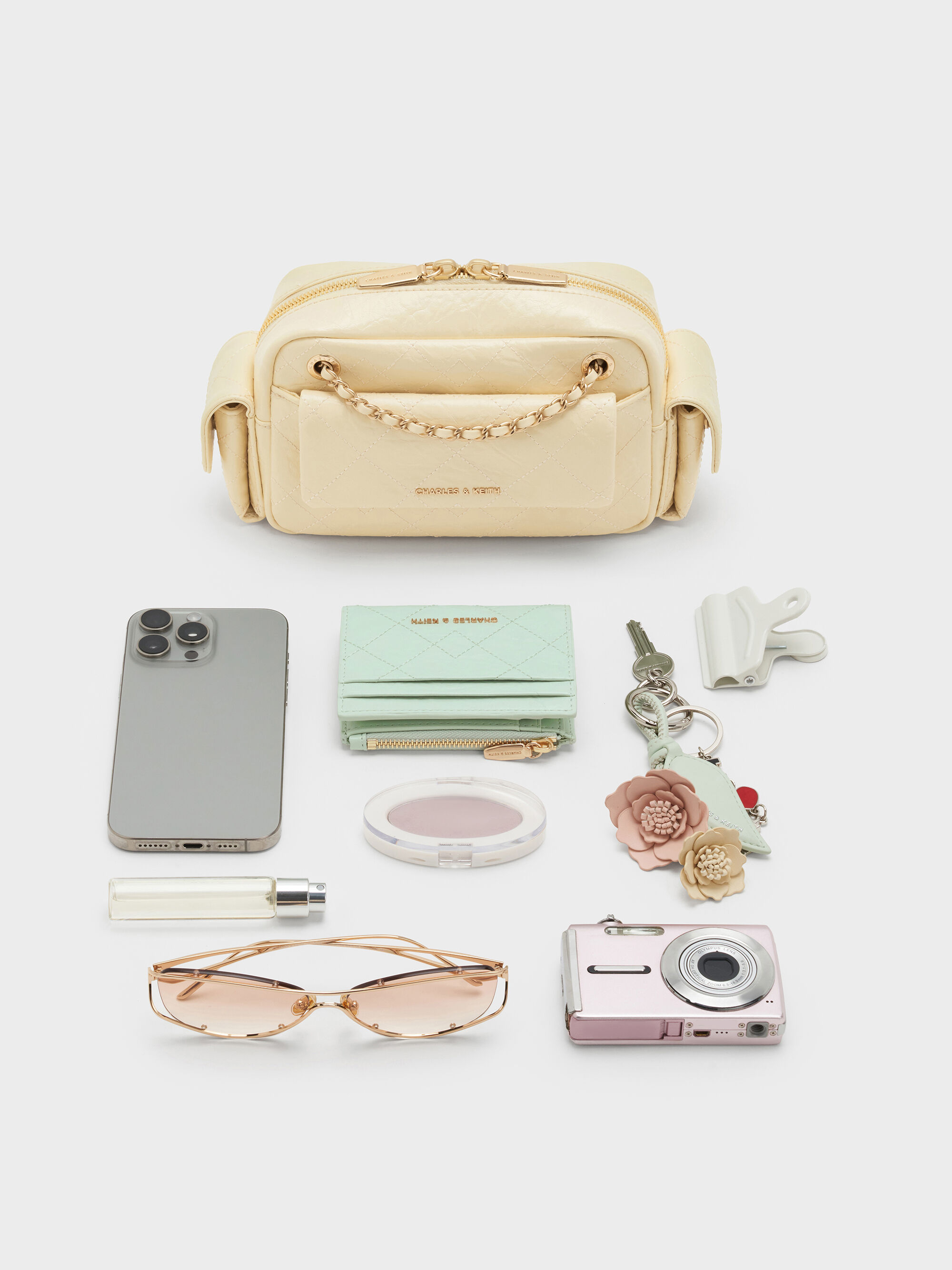 Duo ドゥオ キルトクロスボディーバッグ - バターイエロー | CHARLES