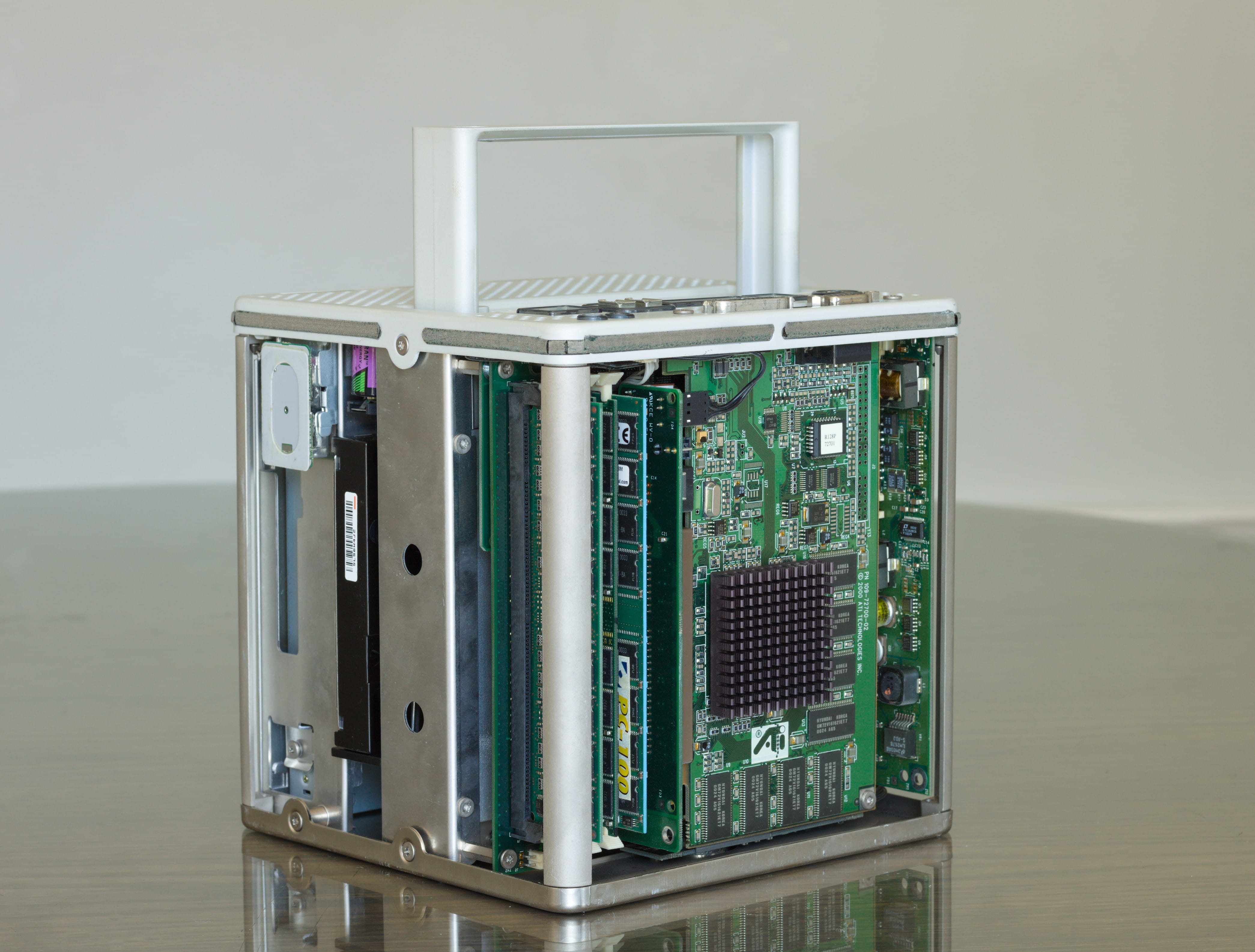 The Apple Power Mac G4 Cube In Pictures | Cracked the Code