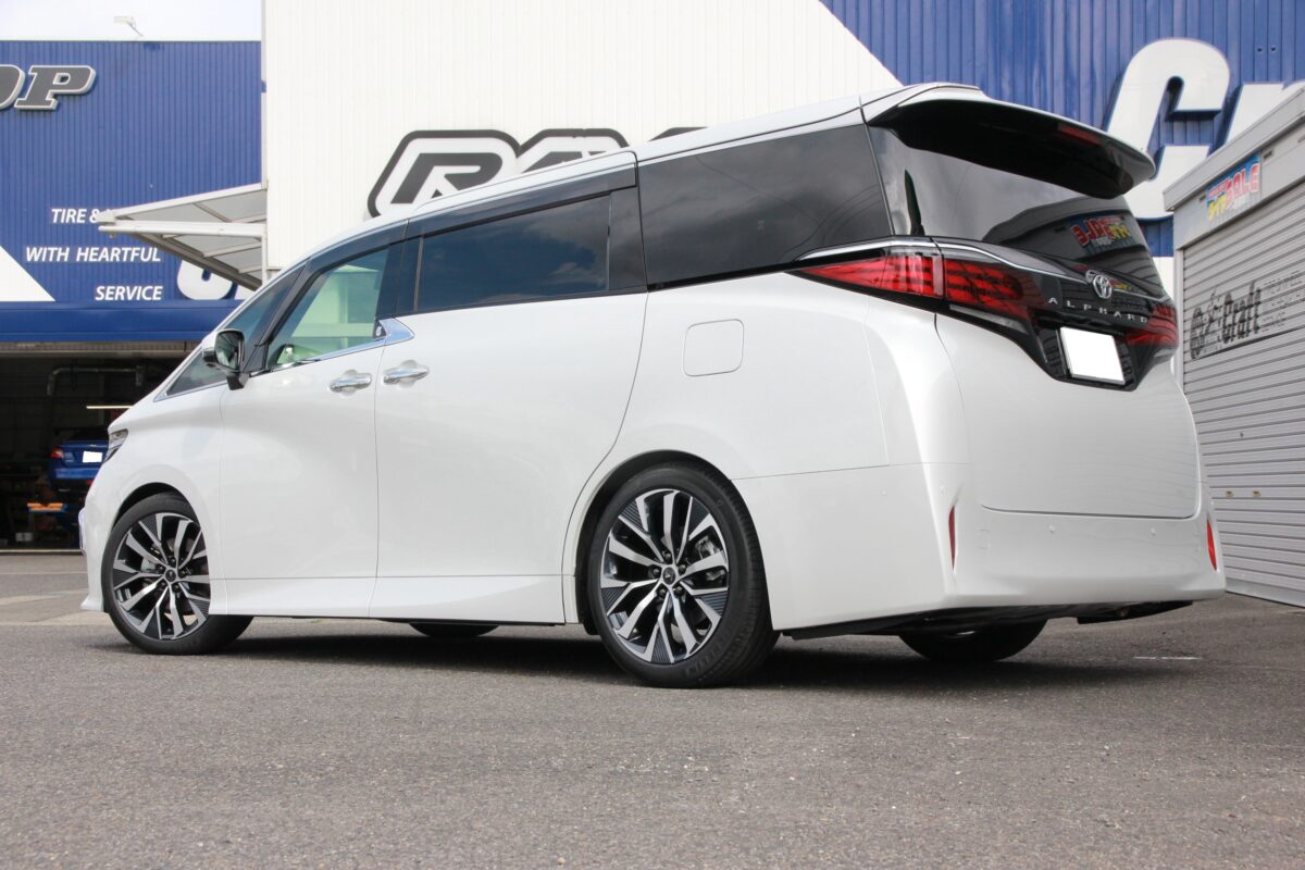 新型40系アルファードにタナベのダウンサス【DF210】でローダウン