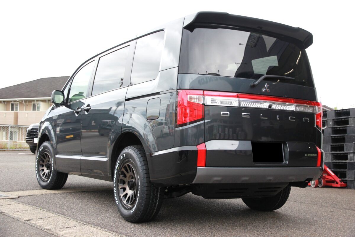 デリカD5 CHAMONIX にデルタフォース17インチ×オープンカントリーでOFF