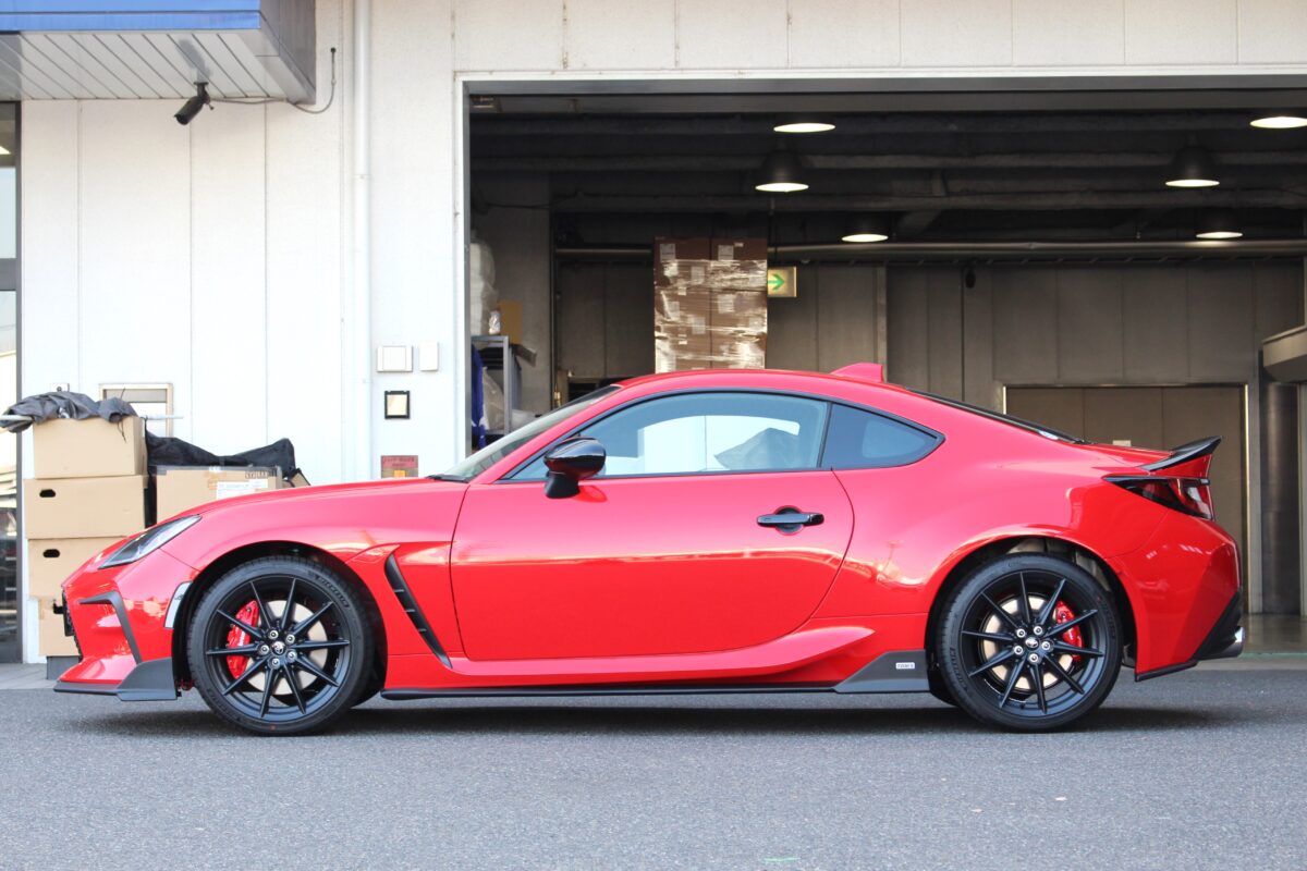 C型GR86 ZN8】GROWでローダウンし、TE37 SAGA SL18インチでツライチ