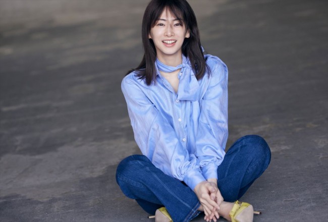 写真）北川景子、美しさ際立つナチュラルメイク！ 2022年カレンダー