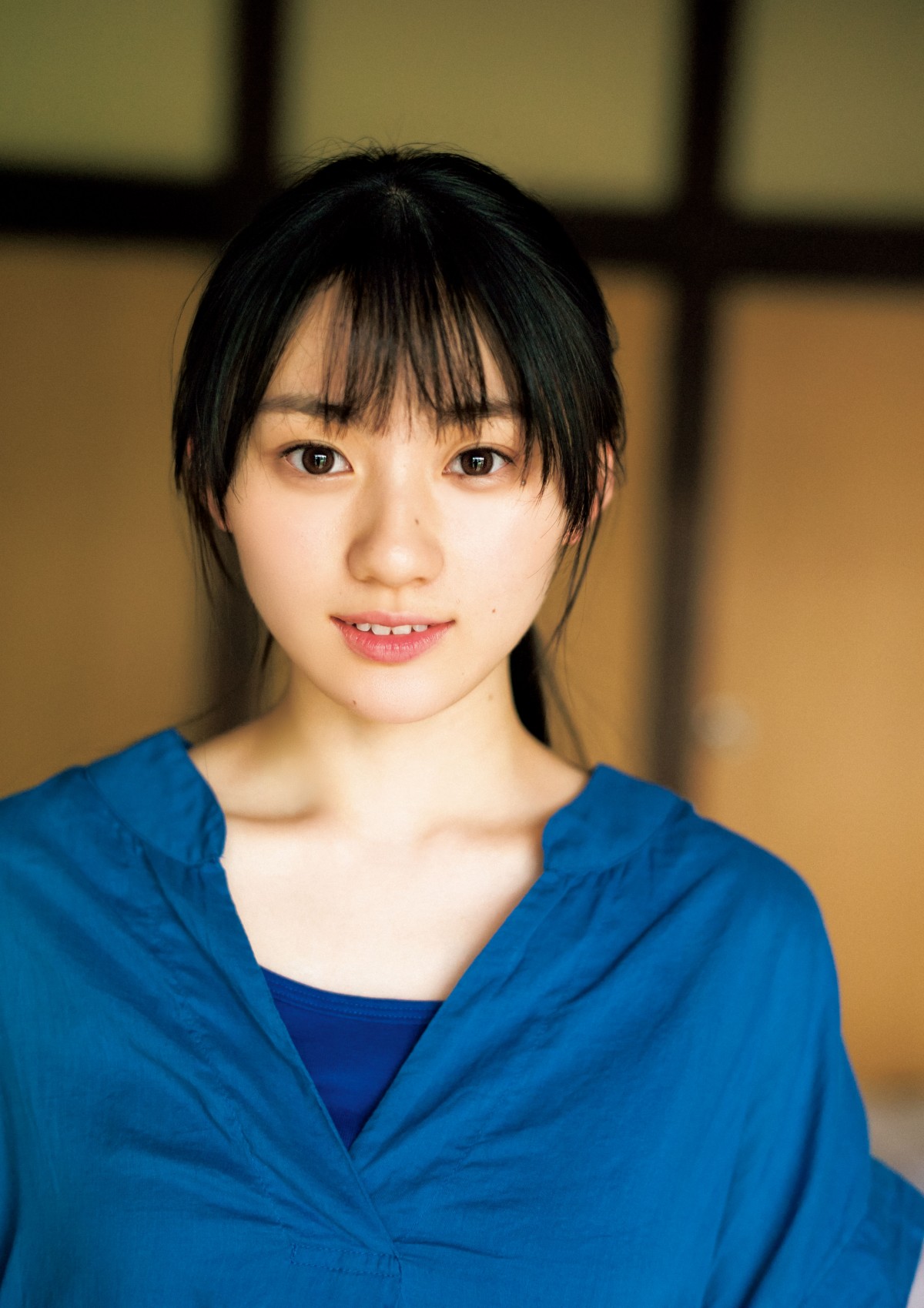 写真）乃木坂46“5期生”川崎桜19歳、大抜てきの初登場＆初表紙を撮り