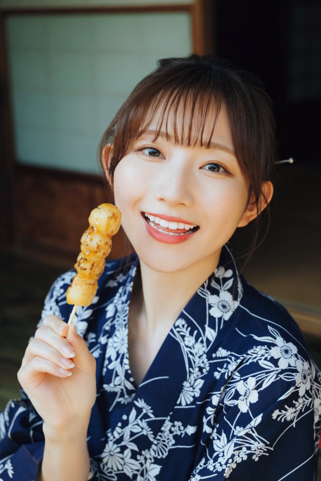 ラブライブ！』声優・青山なぎさ、レトロな浴衣ショットを披露