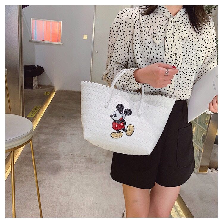 Basket tote bag with sequin Mickey Mouse handbag スパンコールの